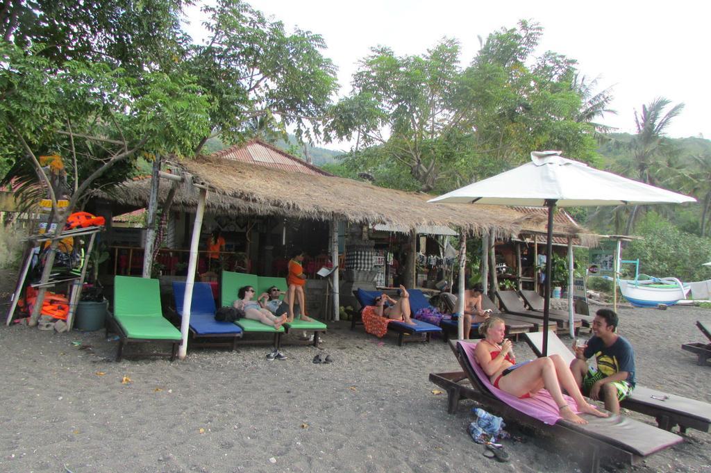 Warung Jemeluk & Home Stay Αμέντ Δωμάτιο φωτογραφία
