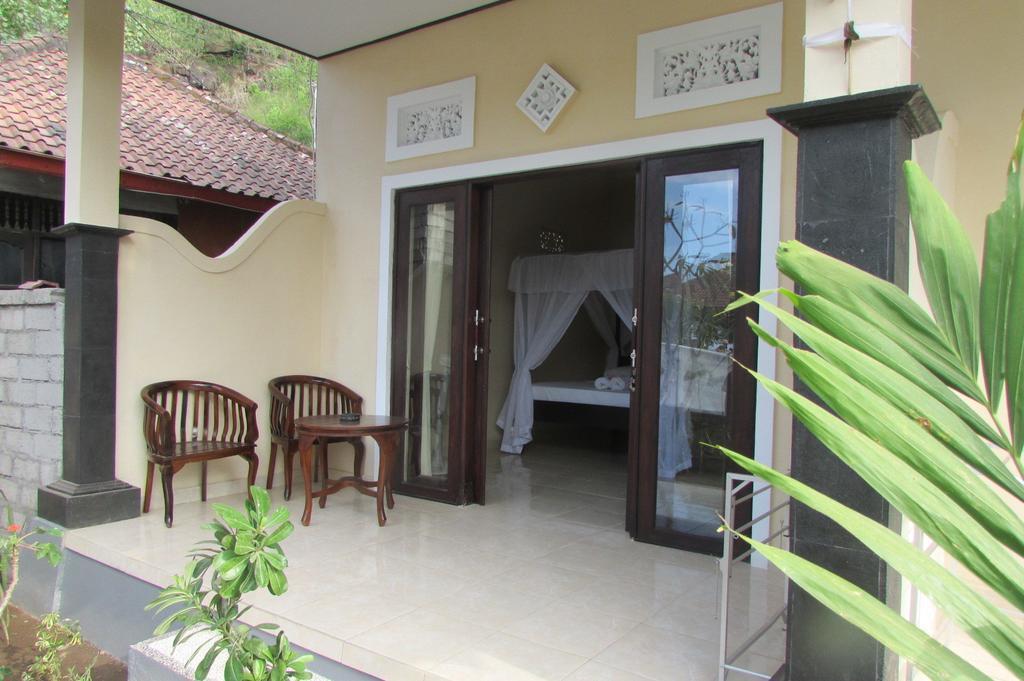 Warung Jemeluk & Home Stay Αμέντ Δωμάτιο φωτογραφία